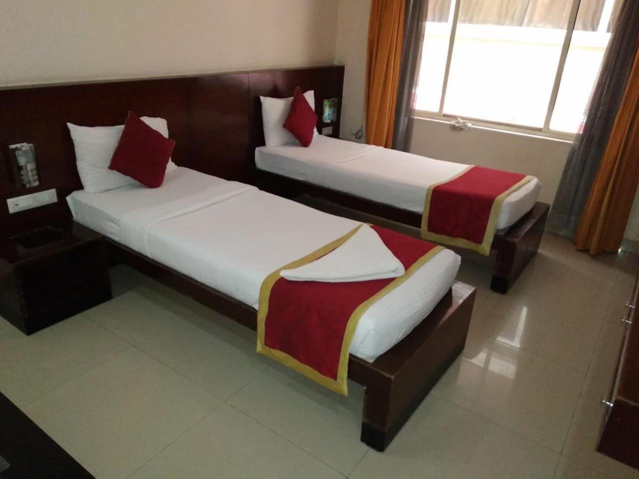 Hotel Vandematharam Bangalore Luaran gambar